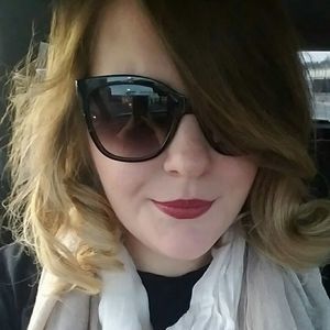 Meet your Posher, Savannah